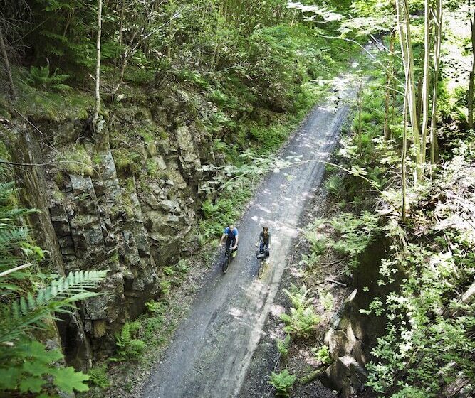 هتل Guesthouse Eleven