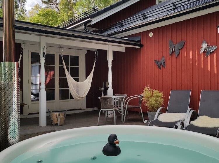 هتل Guesthouse Eleven