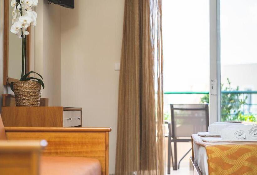 בית מלון כפרי Helios Apartments