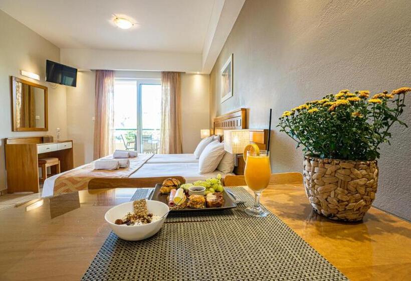 בית מלון כפרי Helios Apartments