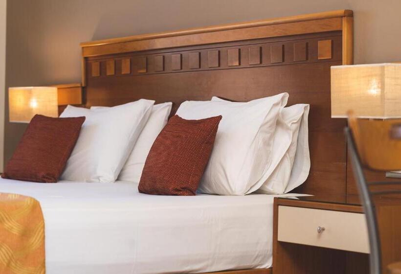 בית מלון כפרי Helios Apartments