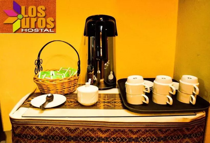 هتل Hostal Los Uros
