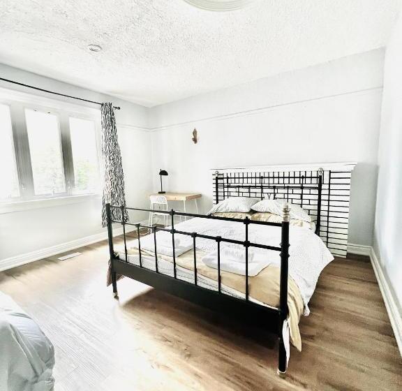 فندق Kensington Market Hostel