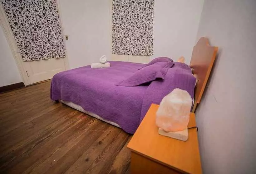 هتل La Valija Hostel
