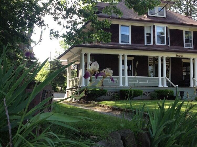 호텔 Lion S Head B&b