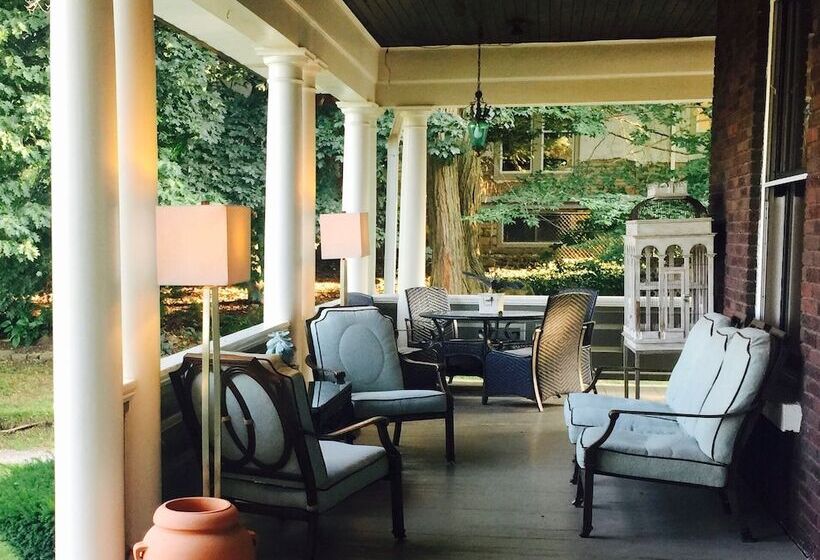 호텔 Lion S Head B&b