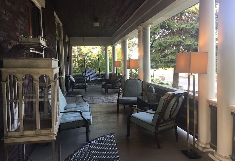 호텔 Lion S Head B&b