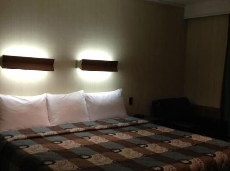 בית מלון כפרי Mariner Motor