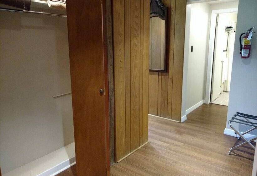 בית מלון כפרי Mariner Motor