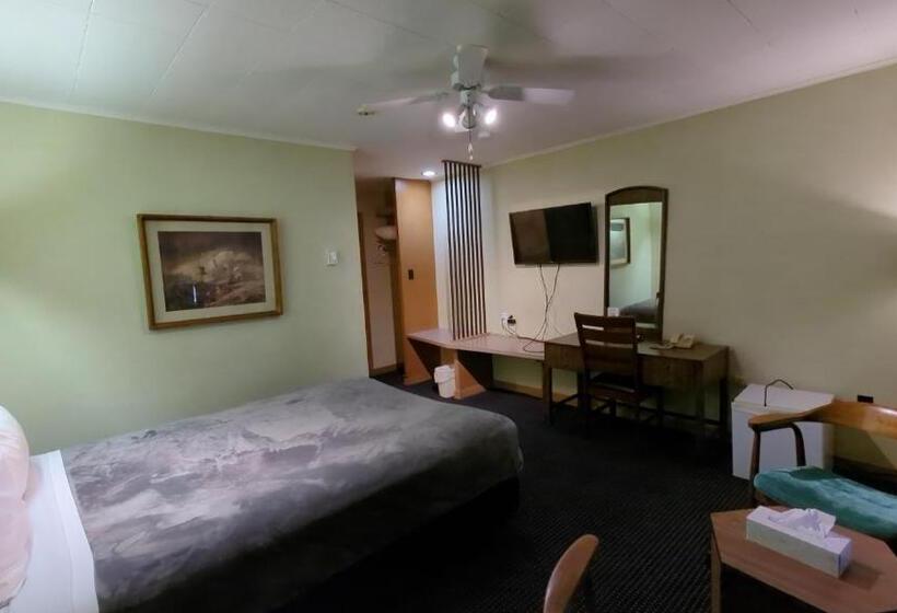 בית מלון כפרי Mariner Motor