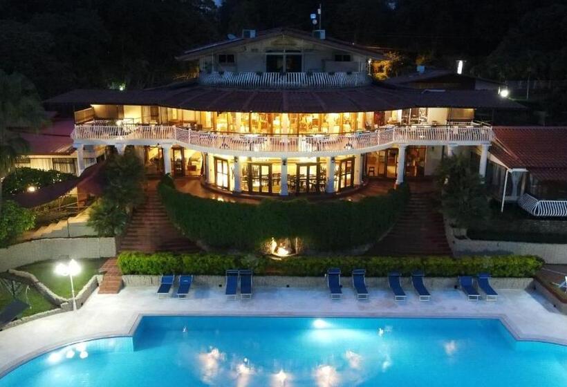 هتل Martino Spa And Resort