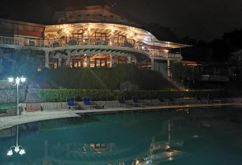 هتل Martino Spa And Resort