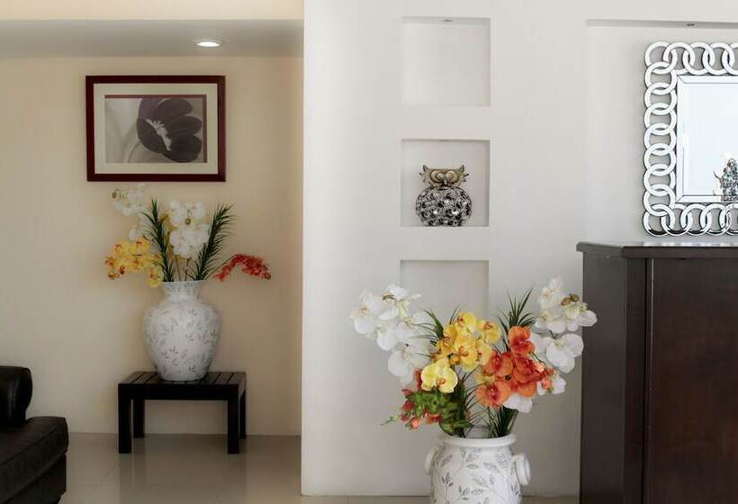 Szálloda Nadet Suites