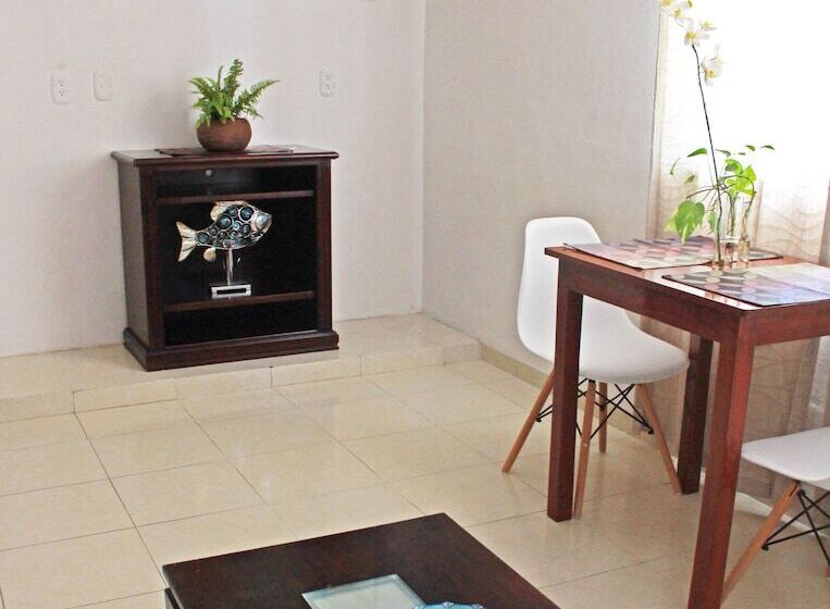 Szálloda Nadet Suites