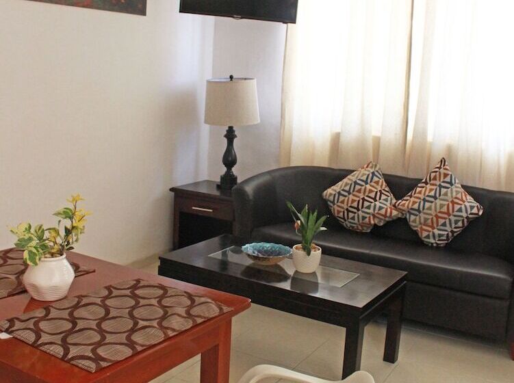 Szálloda Nadet Suites