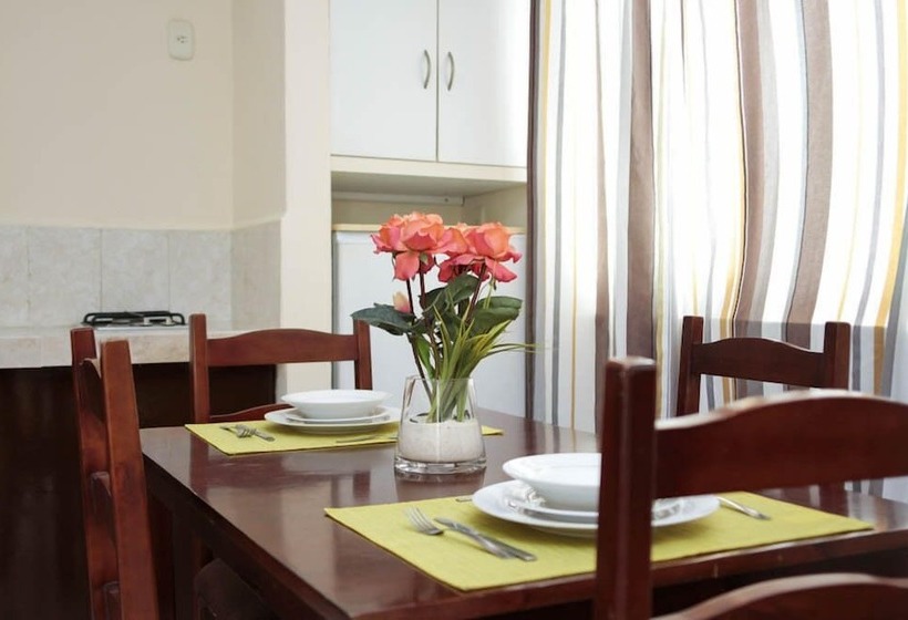 Szálloda Nadet Suites