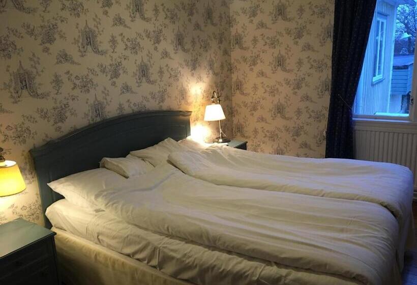 هتل Pensionat Frillesberg