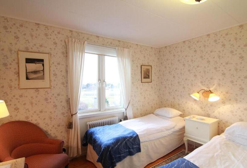 هتل Pensionat Frillesberg