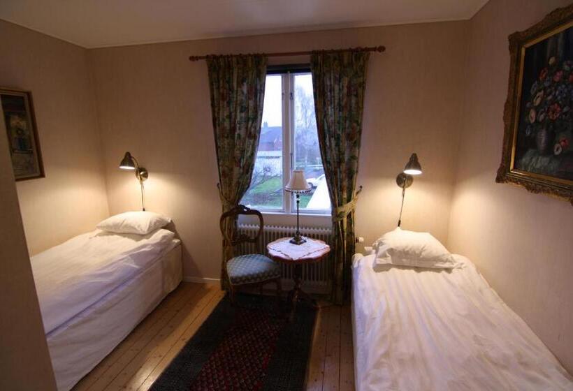 هتل Pensionat Frillesberg