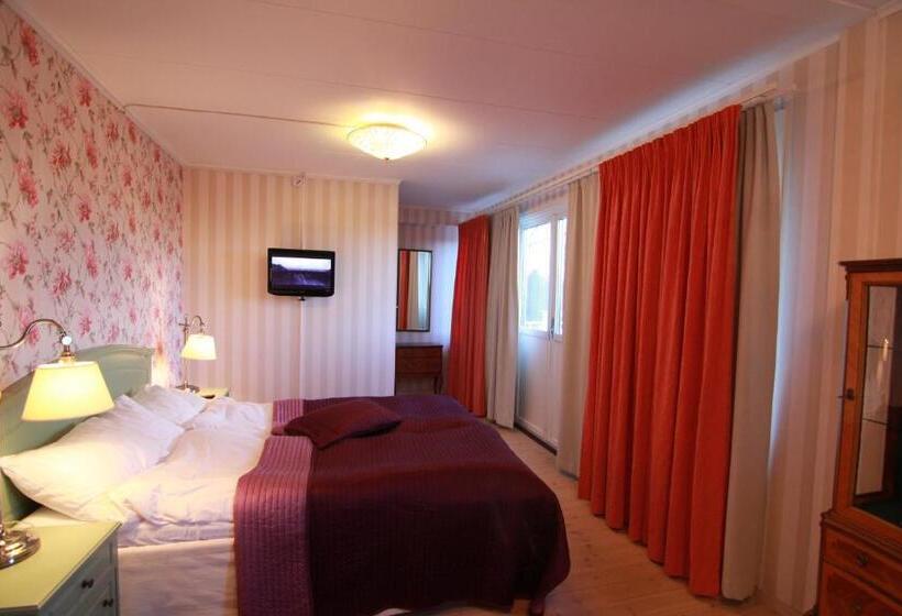 هتل Pensionat Frillesberg