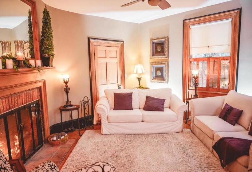 호텔 The Georgian Residence Luxury Boutique Suites