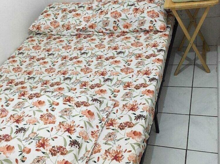 فندق University Apartment   Campus Accommodation