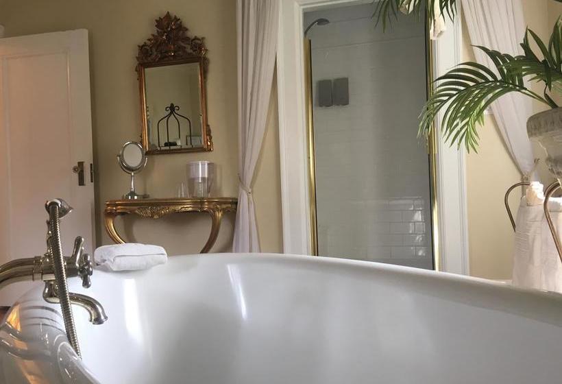 בית מלון כפרי Villa Marco Polo Bed And Breakfast Inn