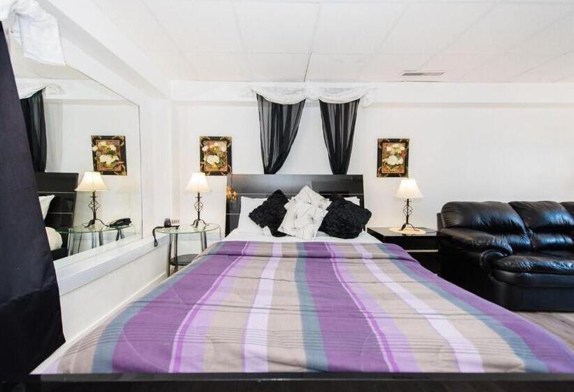 Niagara Parkway Court Motel