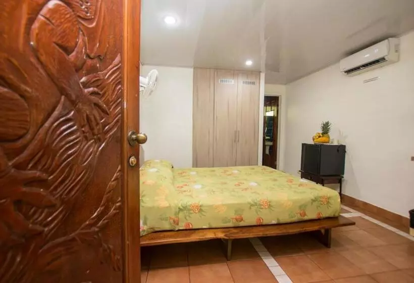 Oceanfront Hotel Verde Mar Direct Access To The Beach