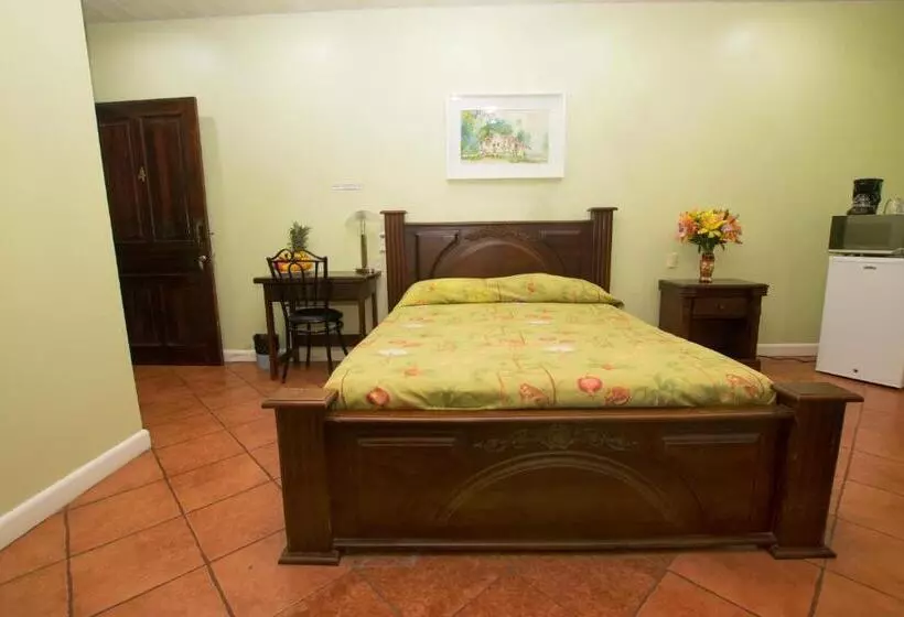 Oceanfront Hotel Verde Mar Direct Access To The Beach