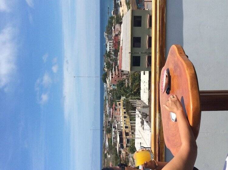 旅馆 Los Algarrobos