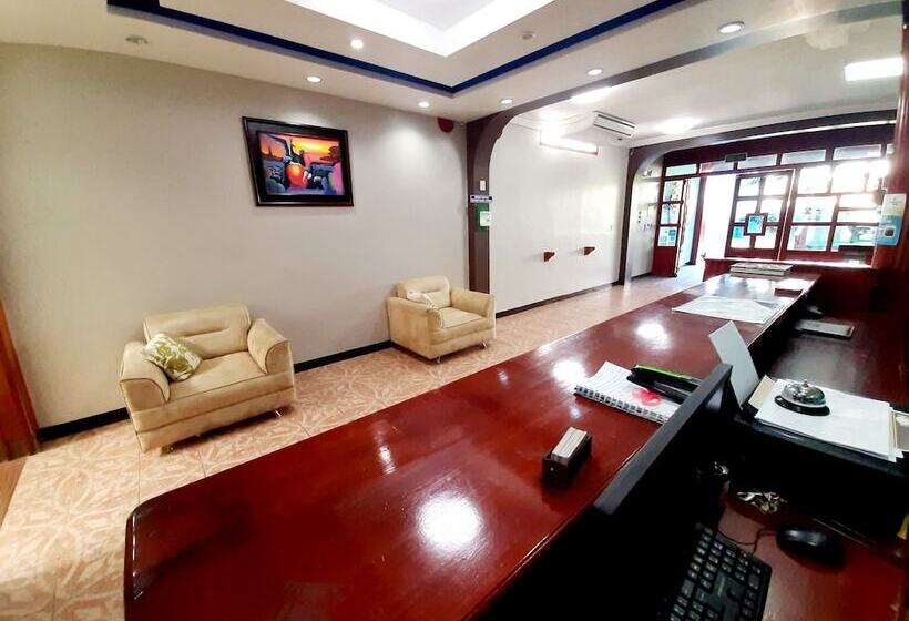 旅馆 Los Algarrobos