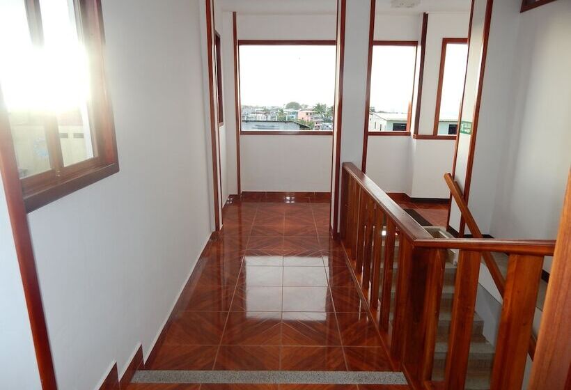 旅馆 Los Algarrobos