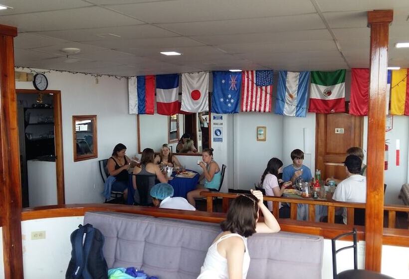 旅馆 Los Algarrobos