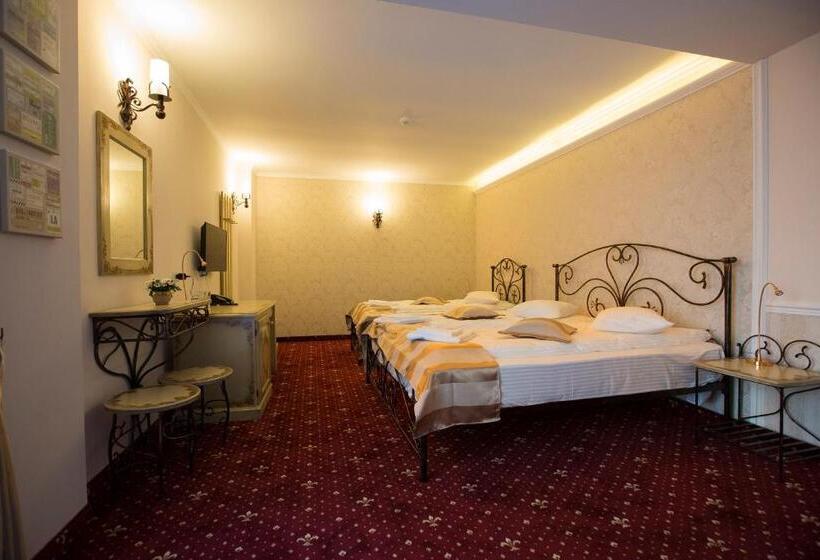 בית מלון כפרי Aviator Boutique