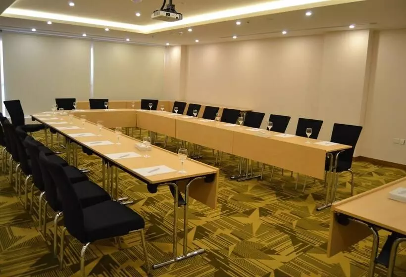 هتل Best Western Plus Buraidah