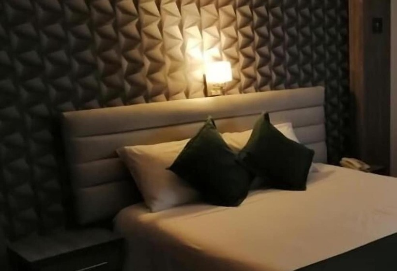 호텔 Chimborazo Internacional