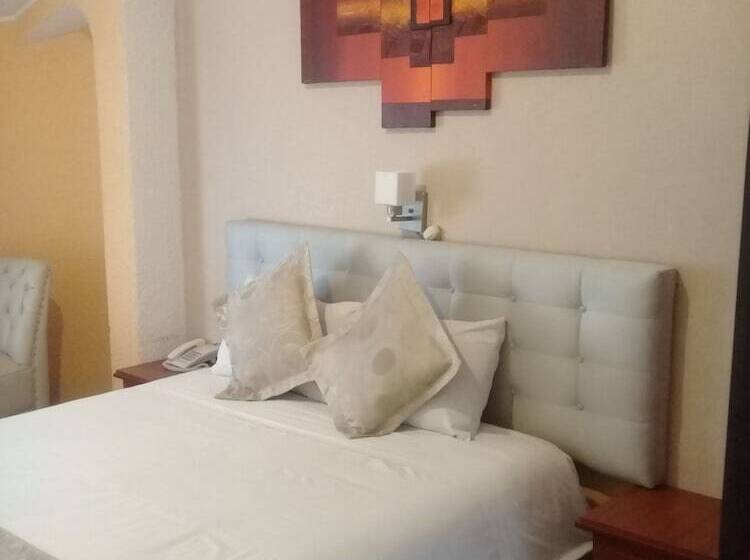 호텔 Chimborazo Internacional