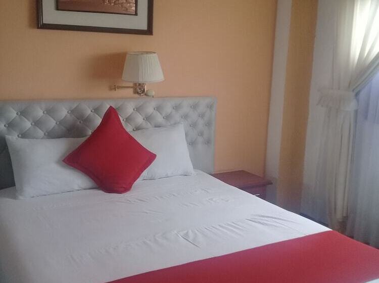 호텔 Chimborazo Internacional