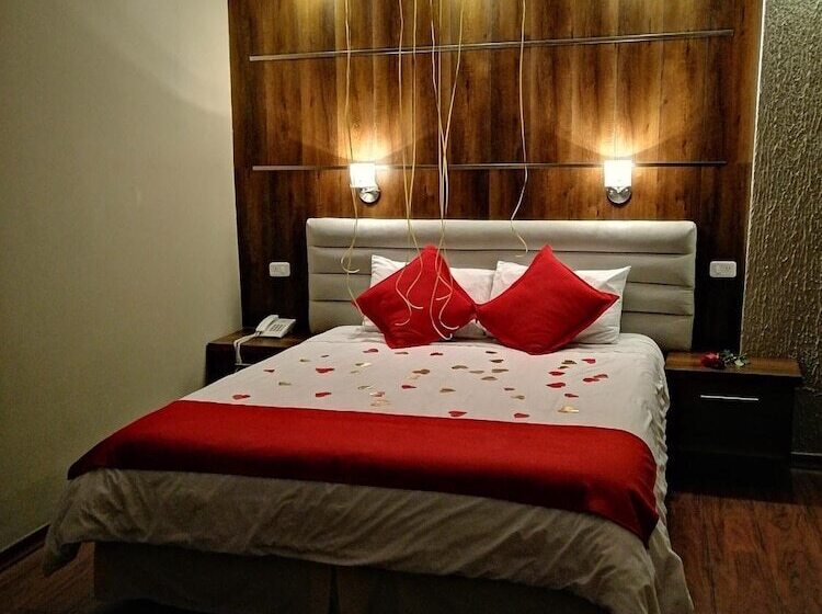 호텔 Chimborazo Internacional