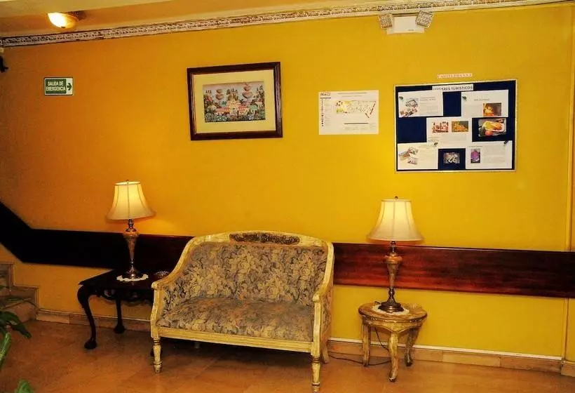 هتل Colony Inn