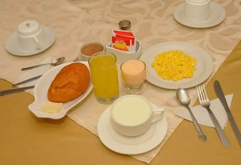 هتل Colony Inn