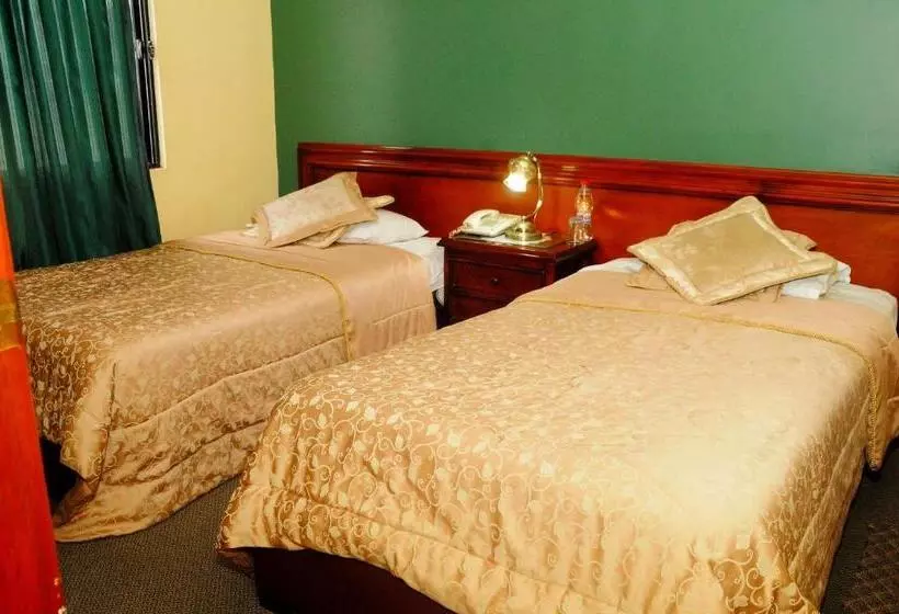 هتل Colony Inn