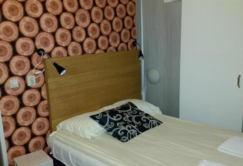 בית מלון כפרי Holland Lodge