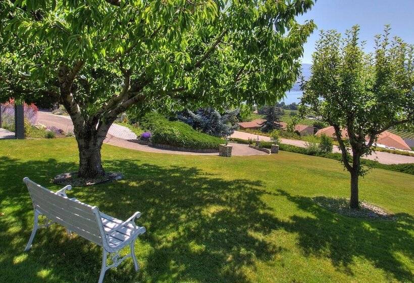 בית מלון כפרי Le Chateau Du Lac