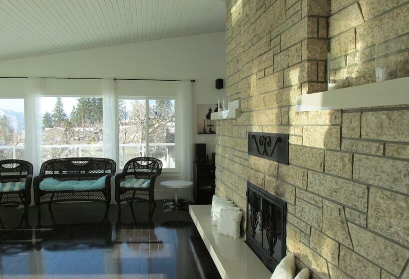 בית מלון כפרי Le Chateau Du Lac