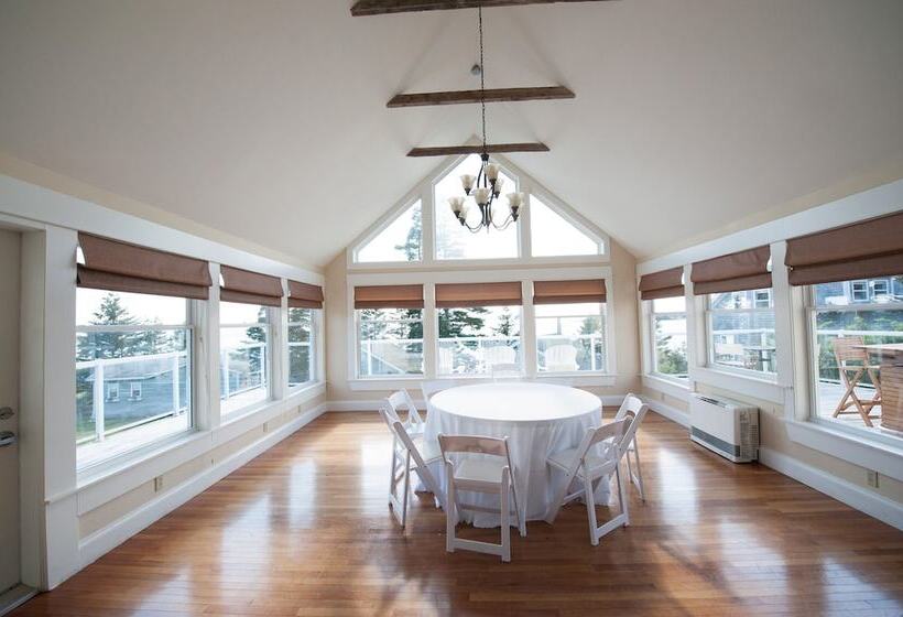 فندق Oceanstone Seaside Resort