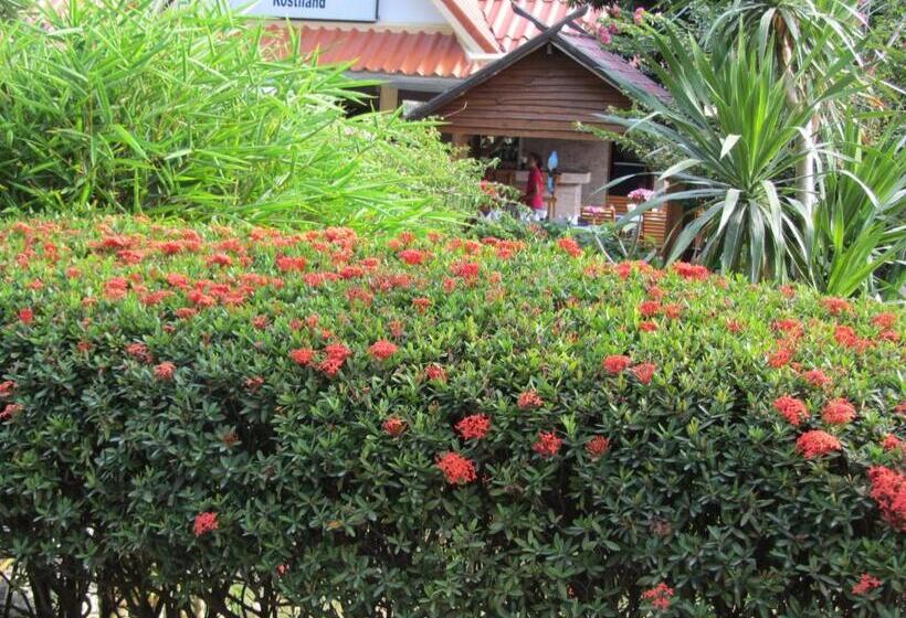 אתר נופש Flower Paradise Bungalows & Swiss Restaurant Roestiland