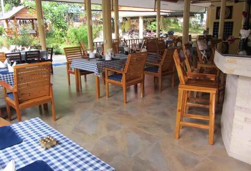 אתר נופש Flower Paradise Bungalows & Swiss Restaurant Roestiland