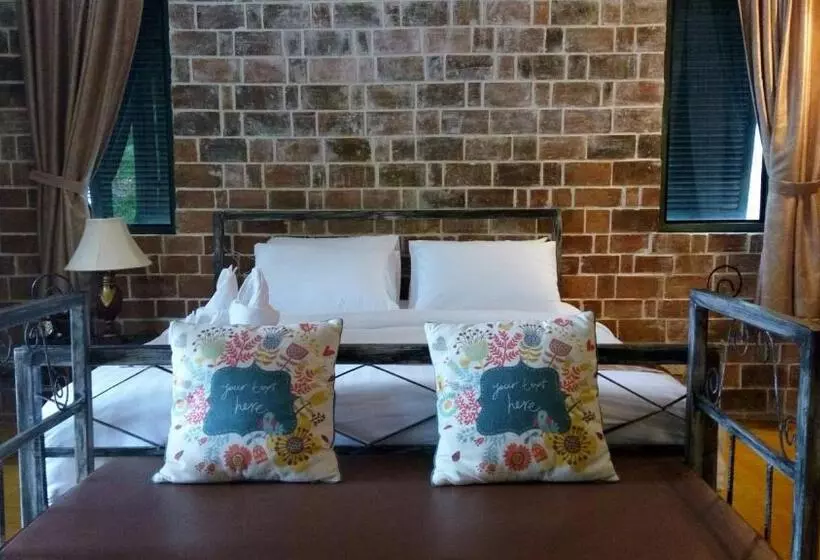 Stamp Hills Resort